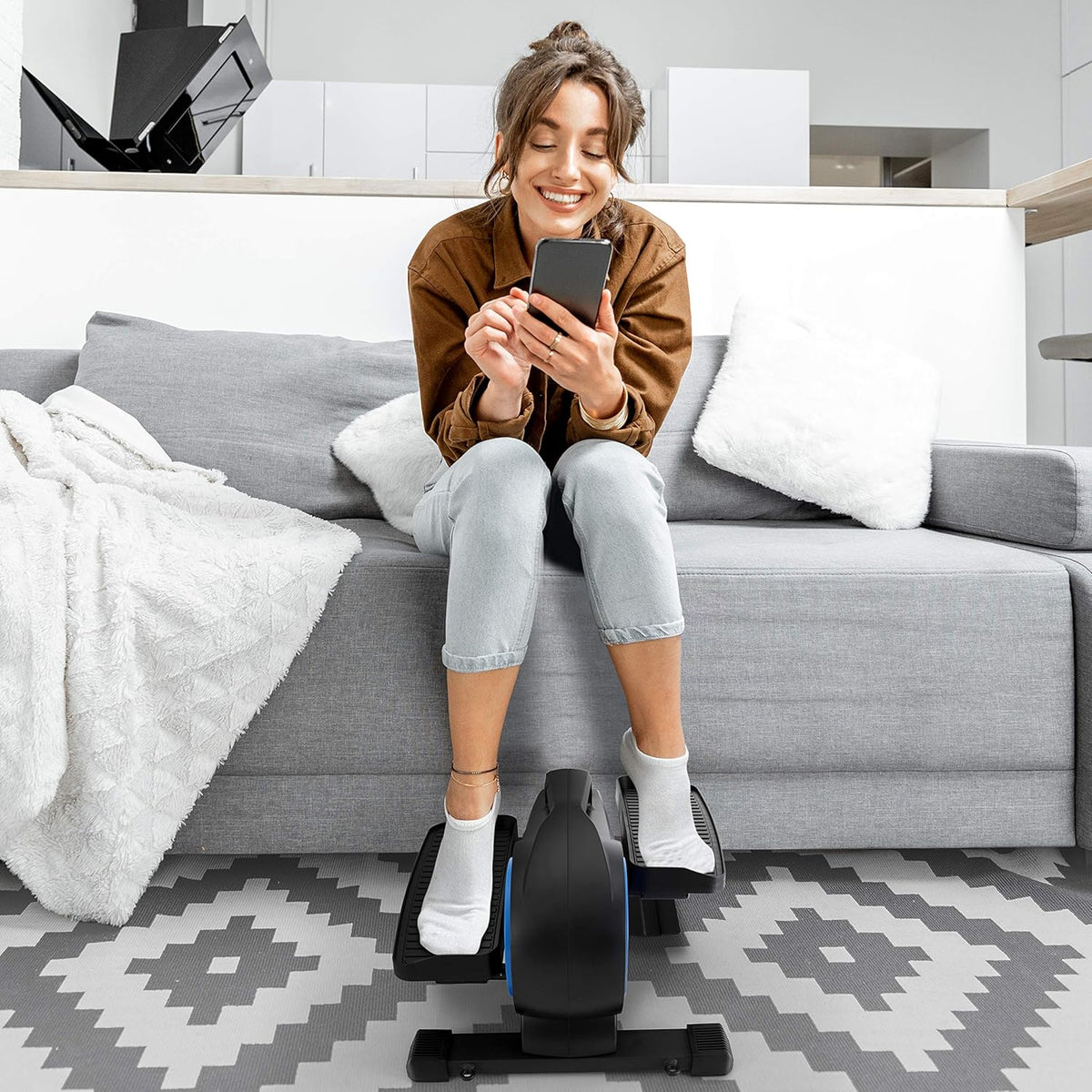 Compact Ergonomic Under Desk Elliptical Machine with 8 Resistance Level G789069