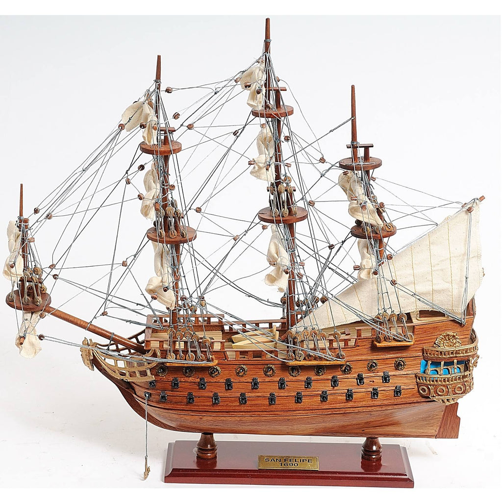 Miniature Replica Ship P730