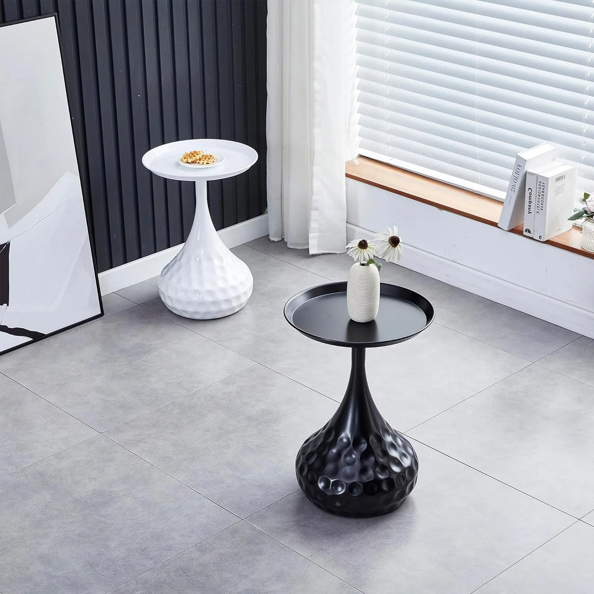 Black Metal Round End Table W389562