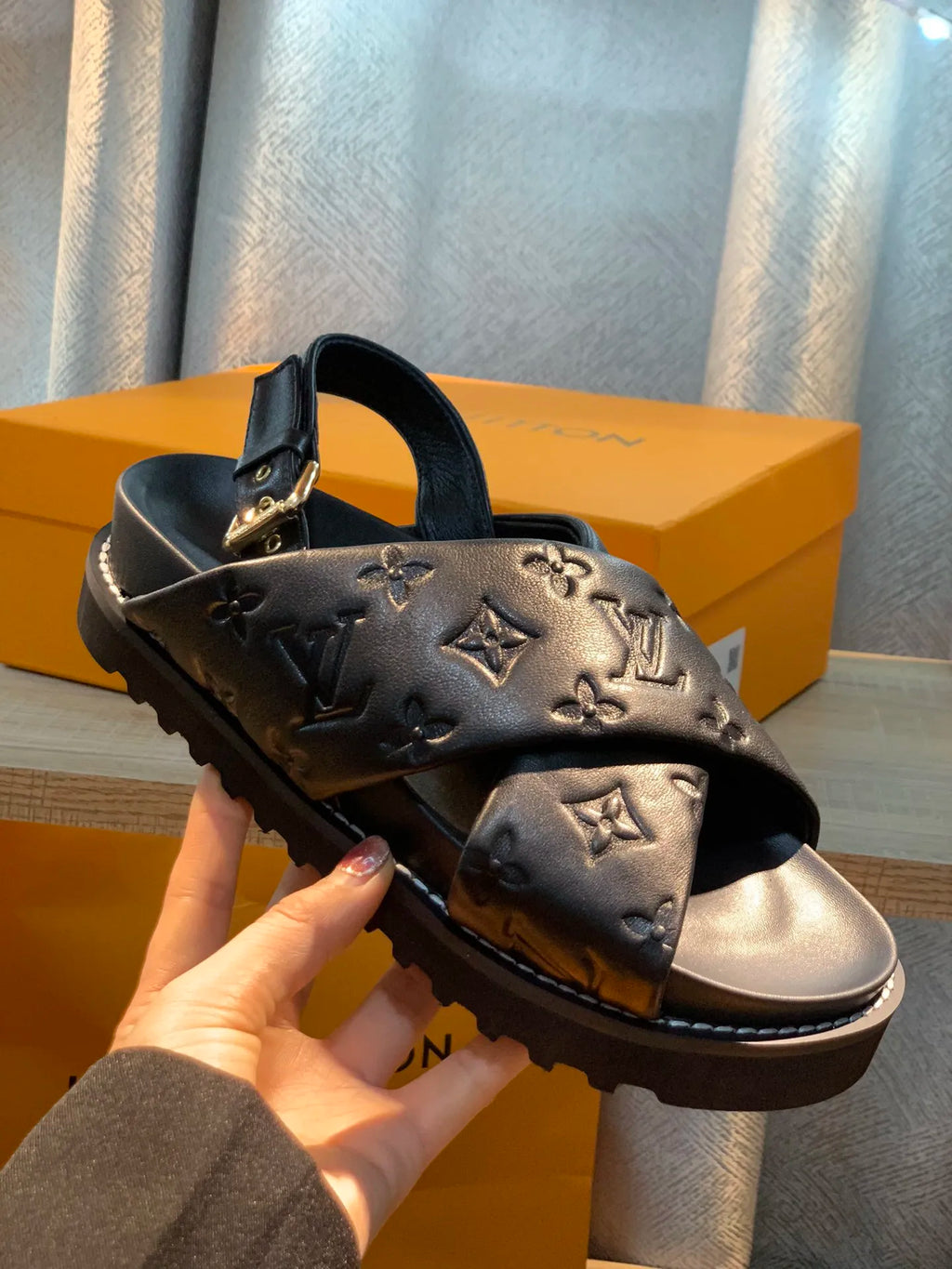 Black Flat Comfort Sandal V73771