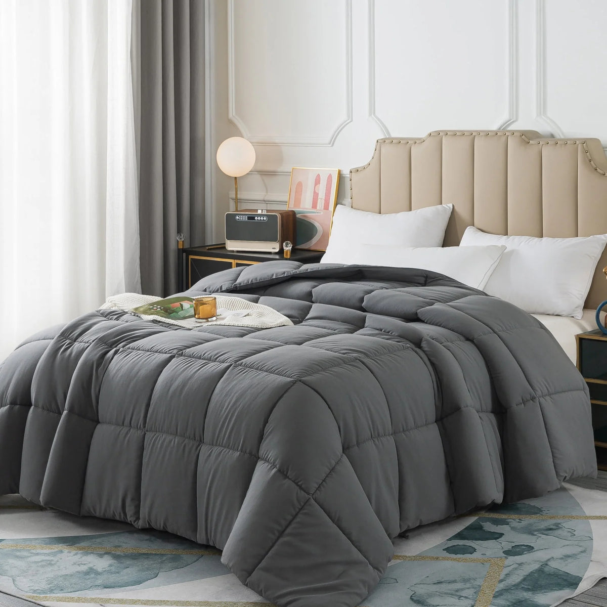 White Full/Queen Down Alternative Comforter F743