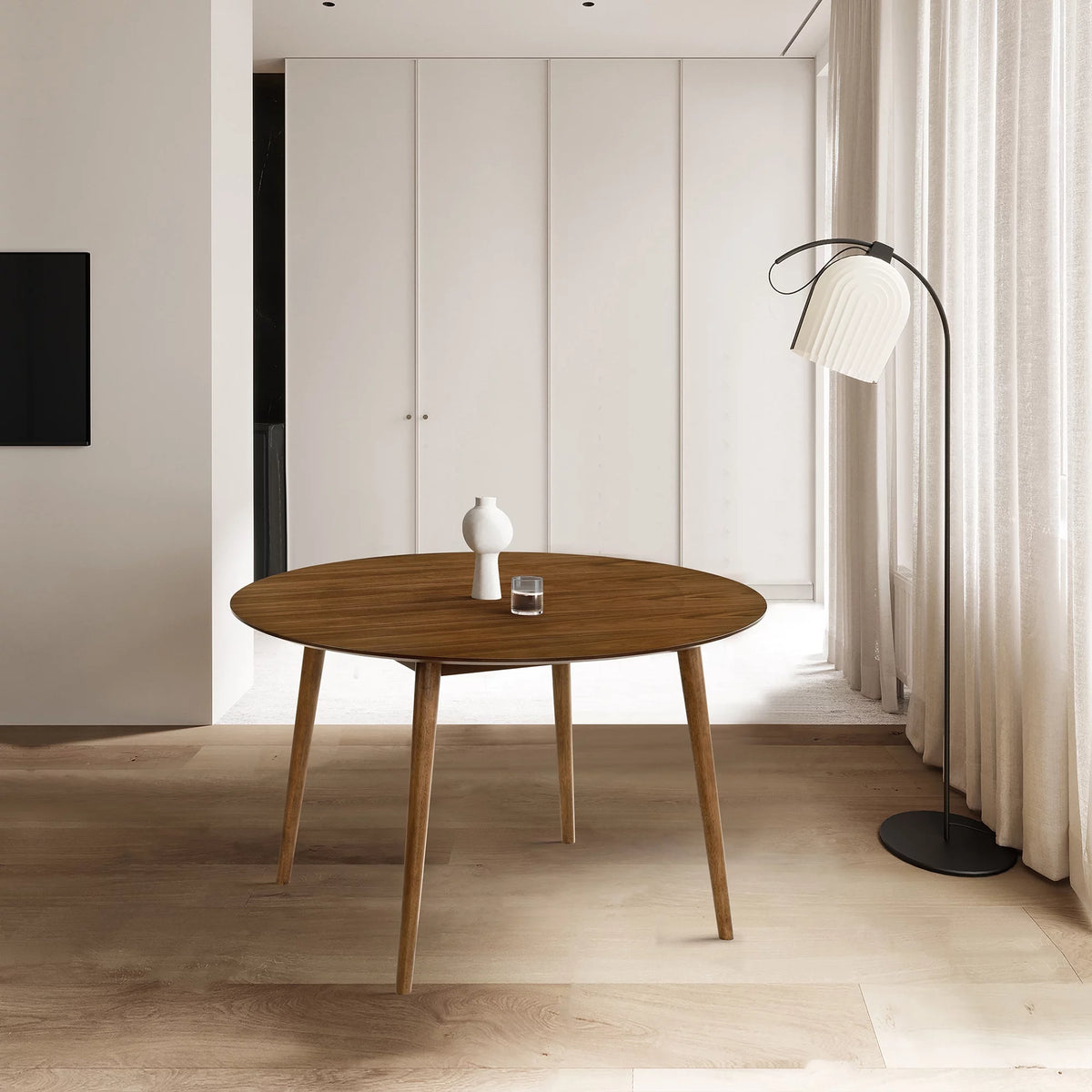 Round Modern Wood Dining Table in Walnut M151650
